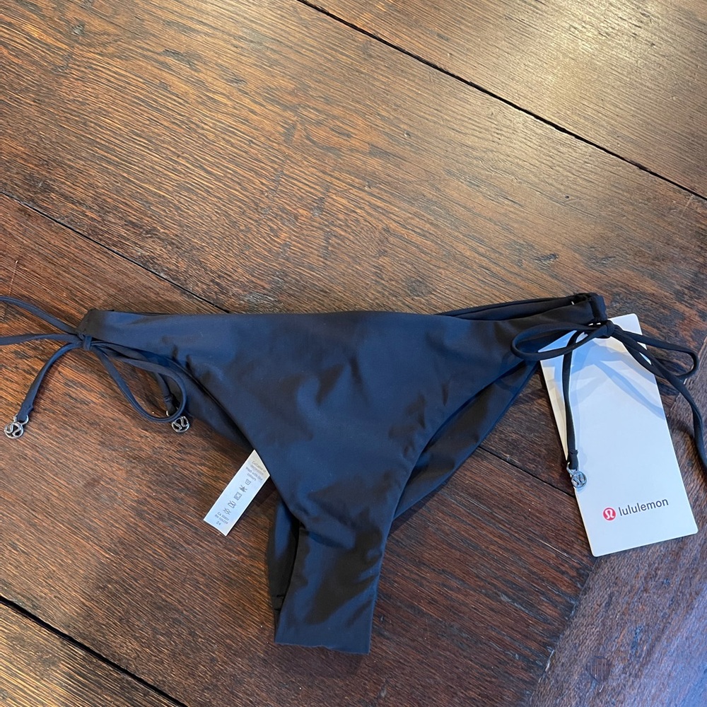Brand New Never Worn Lululemon Bikini Bottoms!